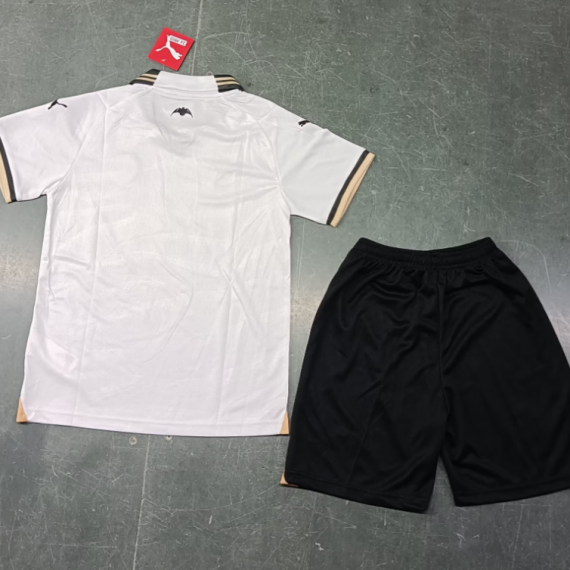 23/24 Valencia Home Football Shirt Kids Size Suit