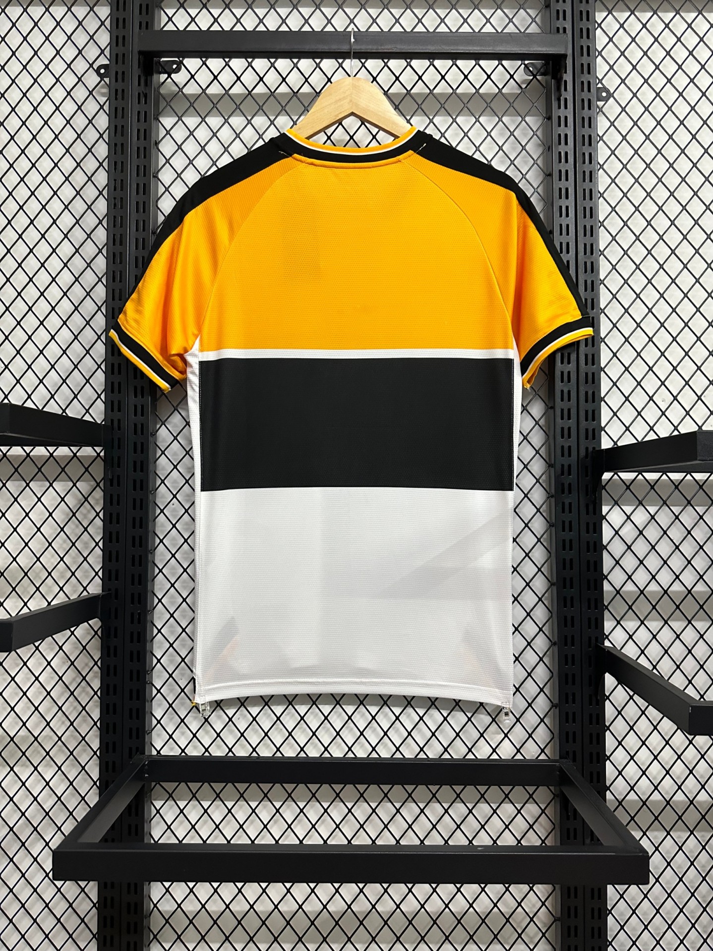 24/25 Volt Criciuma Home Football Shirt
