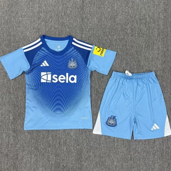 25/26 Newcastle United Goalkeeper Football Shirt Kids Size Suit
